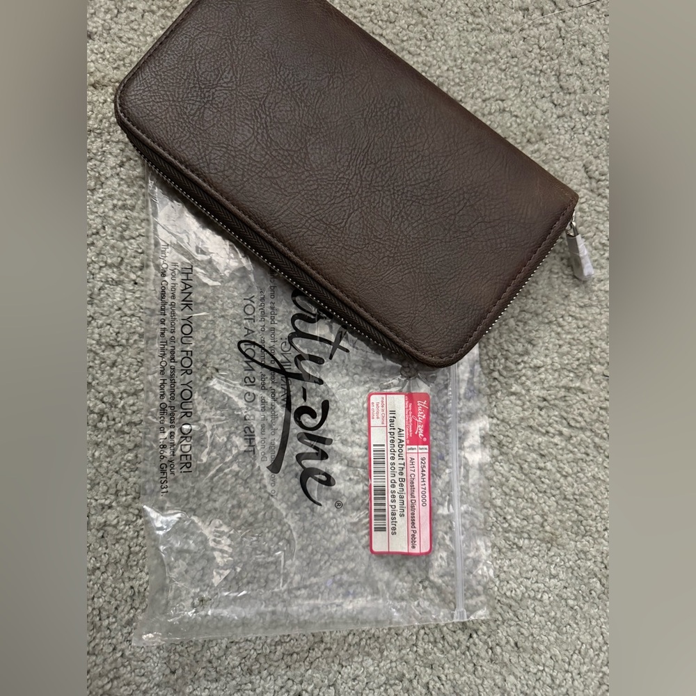 Thirty-One Brown Leather Women's Wallet - Picture 3 of 4